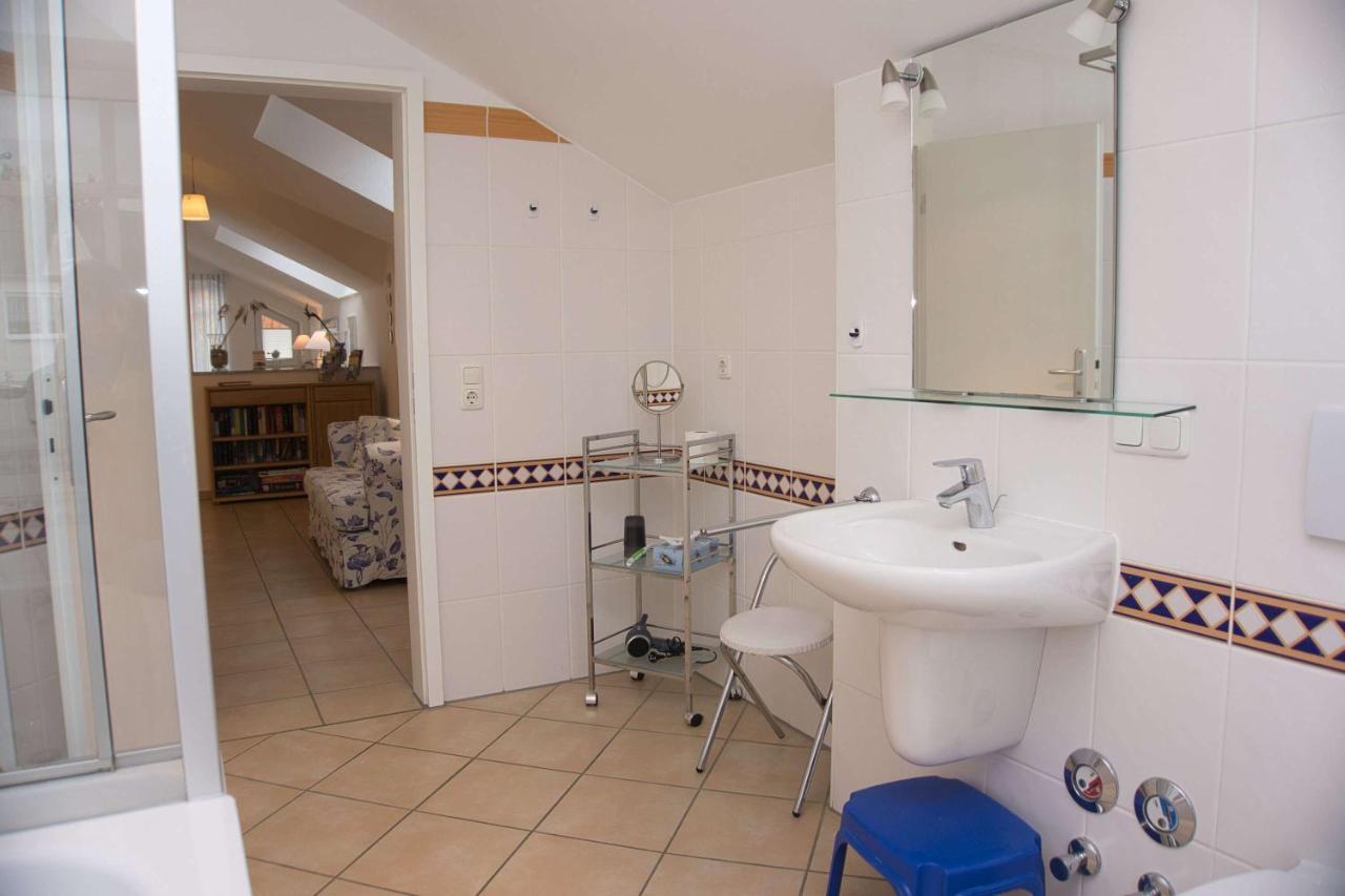 גוהרן Balkon Mit Traumhaften Meerblick, Gratis Nutzung Vom Ahoi Erlebnisbad Und Sauna In Sellin Duenenhaus Fewo05 מראה חיצוני תמונה